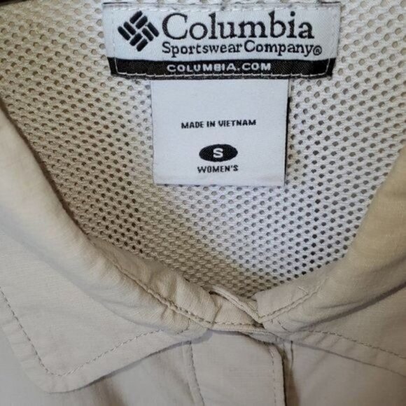 Columbia Embroidered Sporting UPF 60 Vented Pocket Casual Button Down Sz S Shirt - Picture 3 of 10